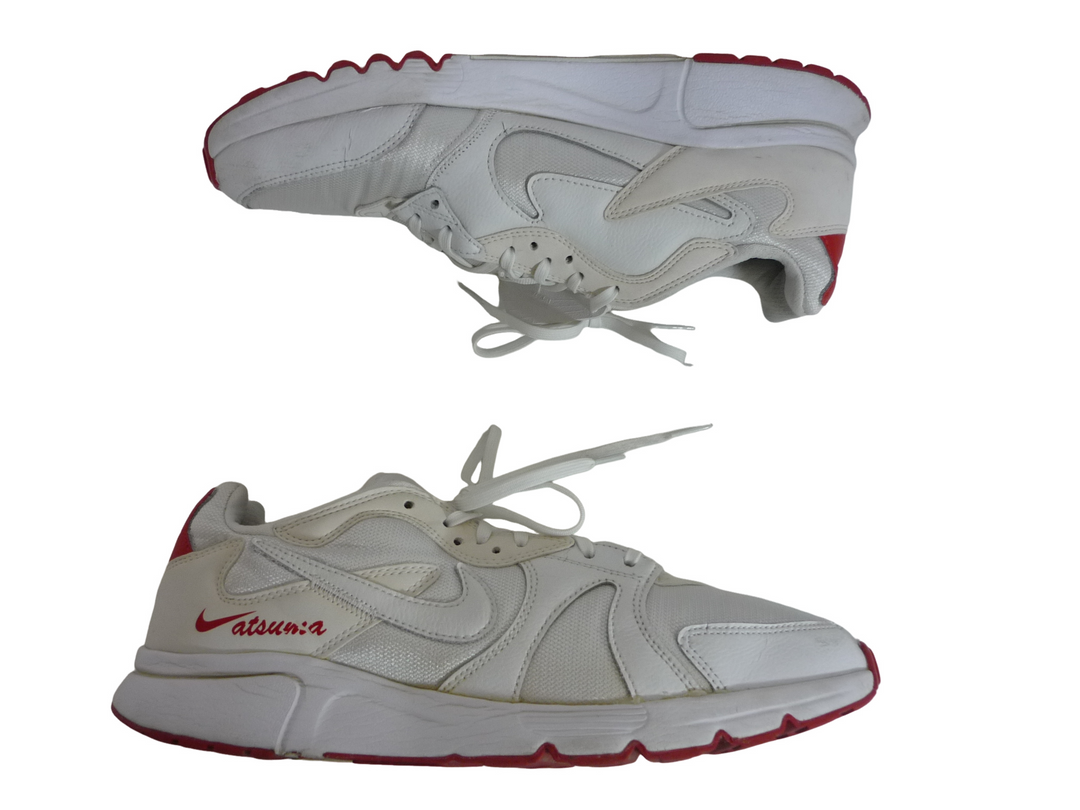 NIKE、ナイキ　スニーカー　シューズ