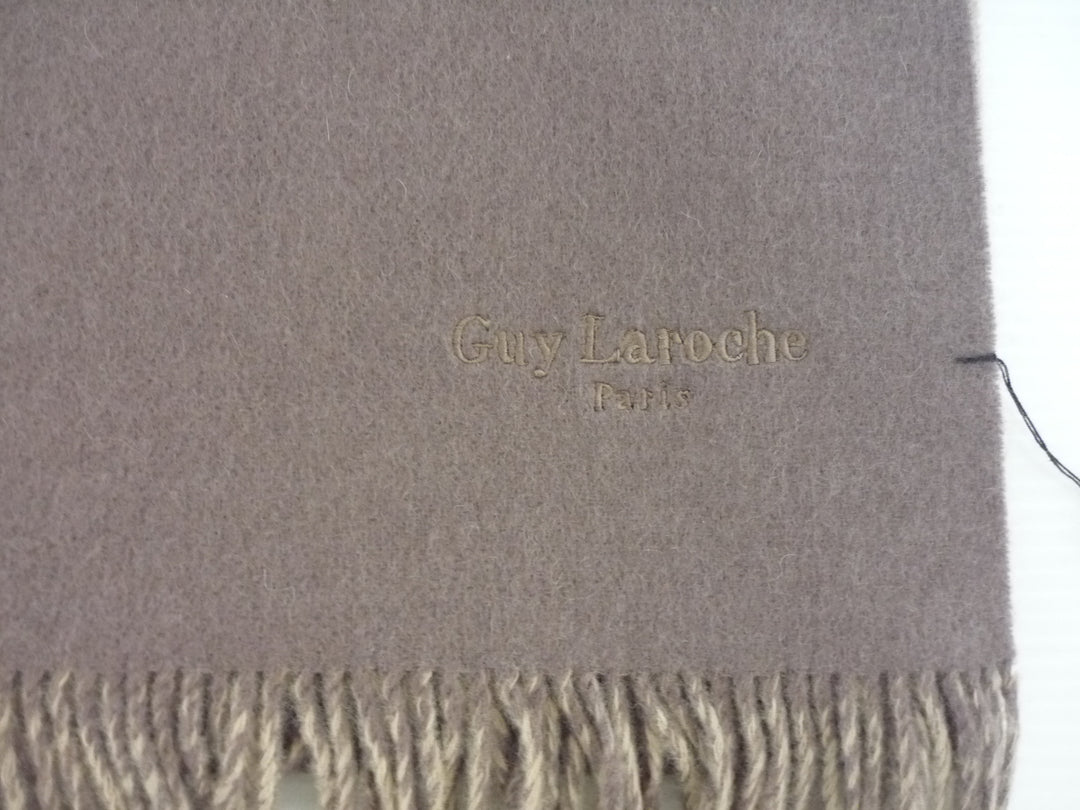 Guy Laroche　マフラー　ファッション小物