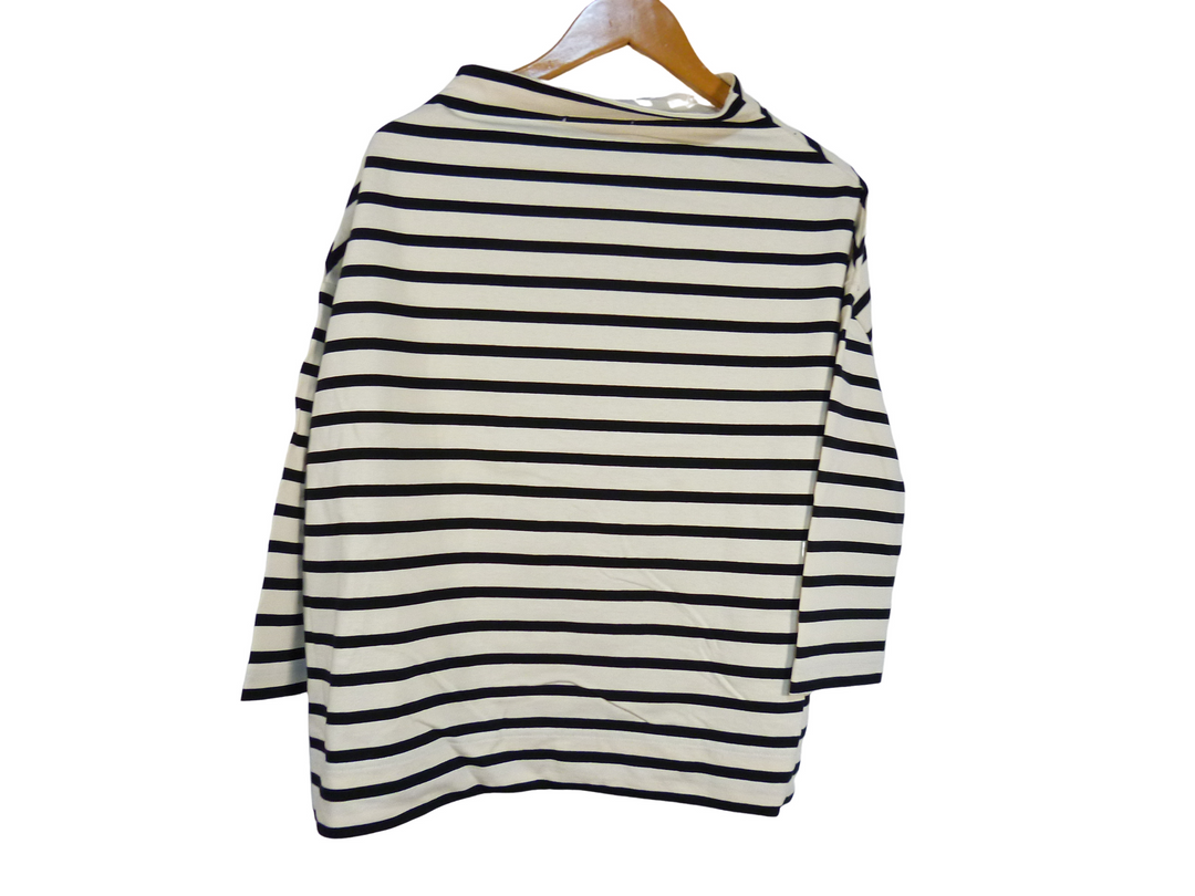 【激安古着】 NARU　長袖Tシャツ　トップス