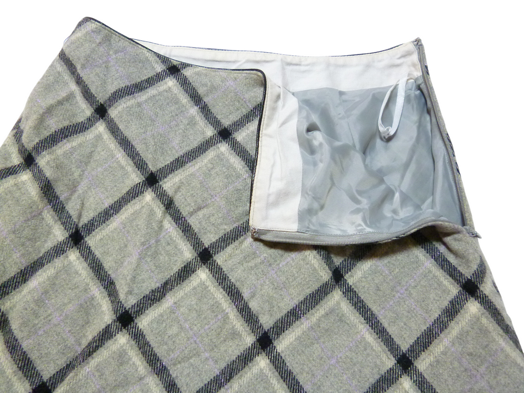 【激安古着】　ブランド名不明　ミディアム丈　スカート