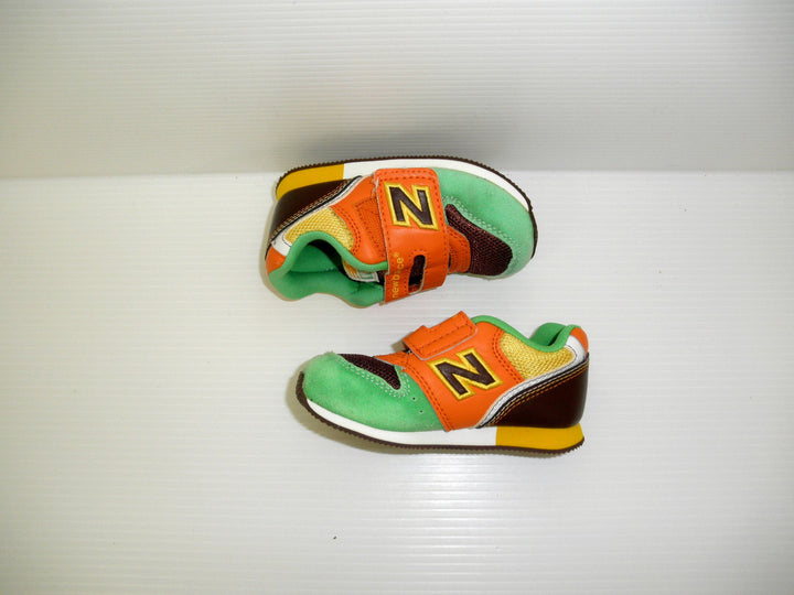 【小物/雑貨】 NEW BALANCE　スニーカー　シューズ