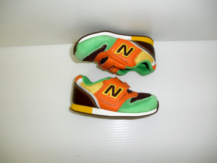 【小物/雑貨】 NEW BALANCE　スニーカー　シューズ