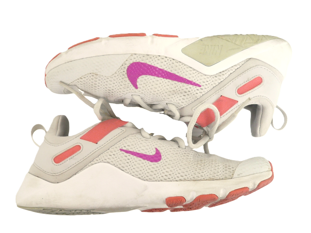 【小物/雑貨】 NIKE [TRAINING]　スニーカー　シューズ
