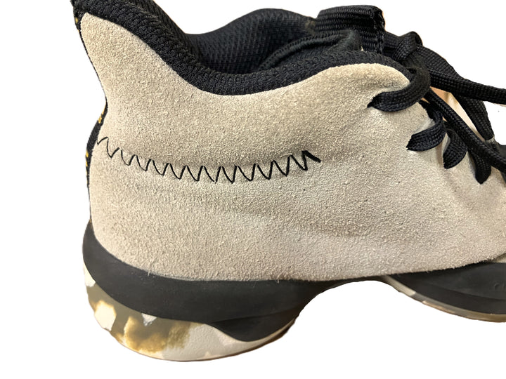 【小物/雑貨】 adidas　スニーカー　シューズ