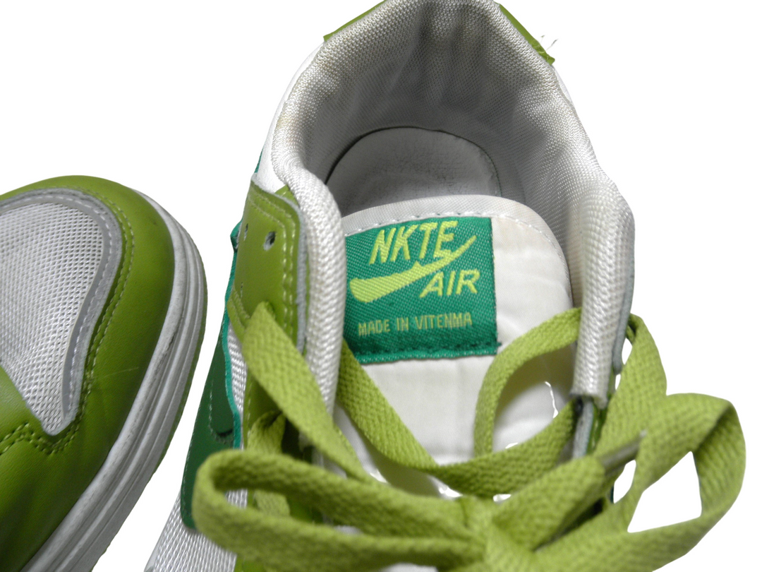 【小物/雑貨】 NIKE　スニーカー　シューズ