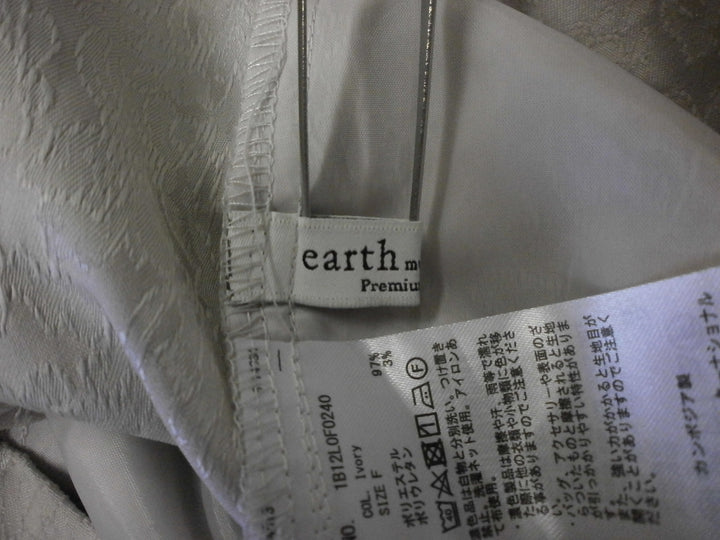 【激安古着】 earth  music&ecology　スラックス　パンツ